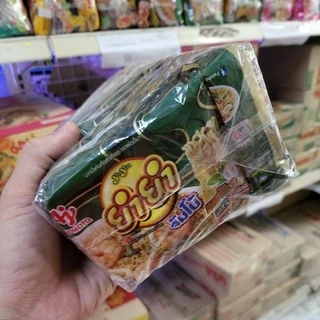 YumYum ยำยำ จัมโบ้ บะหมี่กึ่งสำเร็จรูป แพ็ค 10 ซอง เลือกรสได้