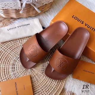*แชตถามก่อนกด#รองเท้าแตะlouisvuittionn#รองเท้าlv#รองเท้าแตะแบบสวม#รองเท้าหนัง