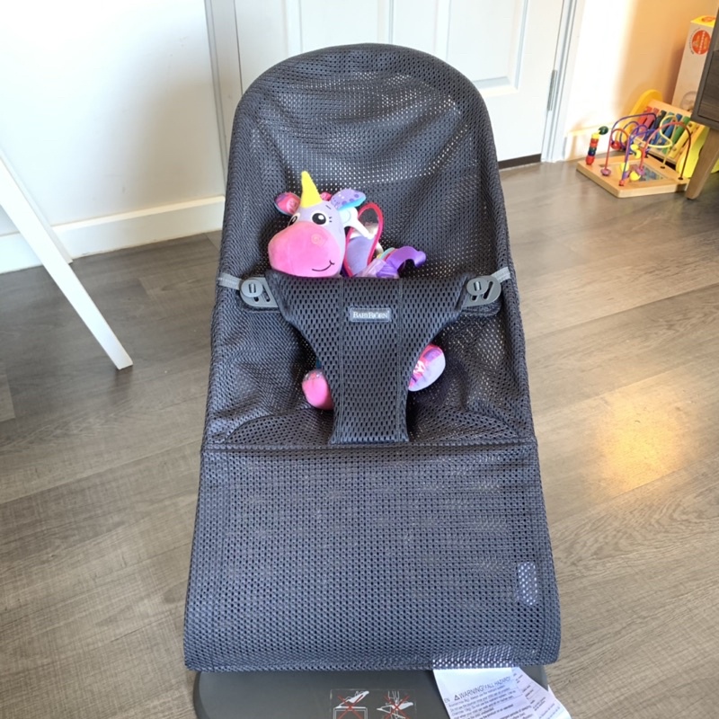 เปลเด้งยี่ห้อ Baby Bjorn รุ่นใหม่ล่าสุด