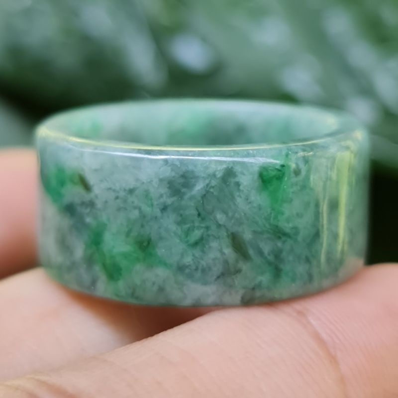 แหวนหยกแท้ หยกพม่า Jadeite Type A (รับประกันหยกแท้ตลอดชีพ) รับรองเซอร์ผ่านแน่นอน ไซส์ 64