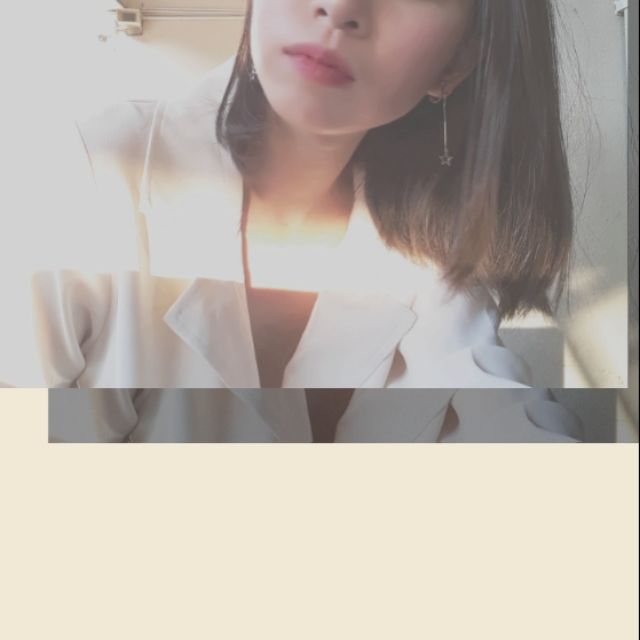 Cintage shop เสื้อเชิ้ตผ้าชีฟองทรงเบลเซอร์ สีครีม มือสอง