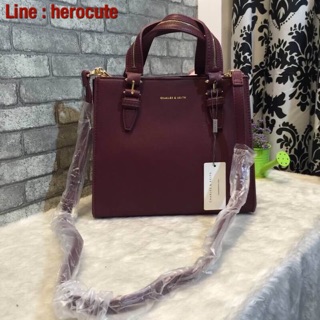 Charles &amp; Keith Structured Handbag ของแท้ ราคาถูก