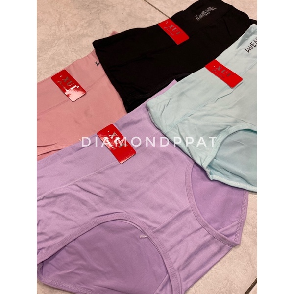 กางเกงในผ้าเรียบป้ายแดง1 แพ็ค มี 10 ตัว 200 บาท ผ้าใส่สบาย