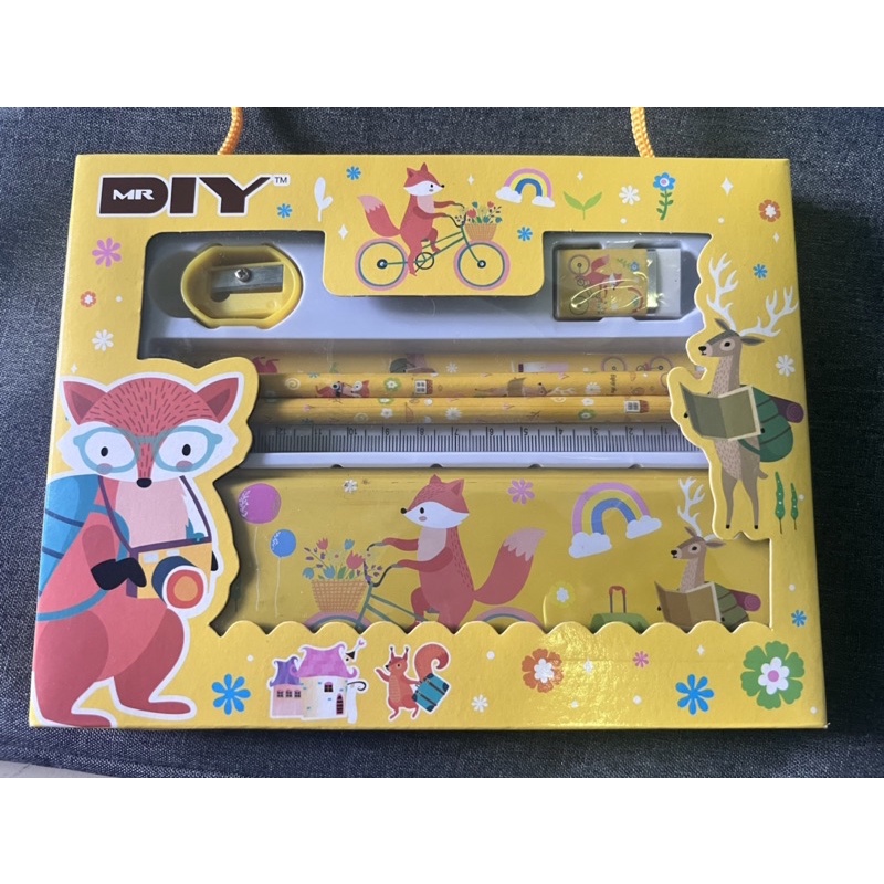 ชุดเครื่องเขียน MR DIY