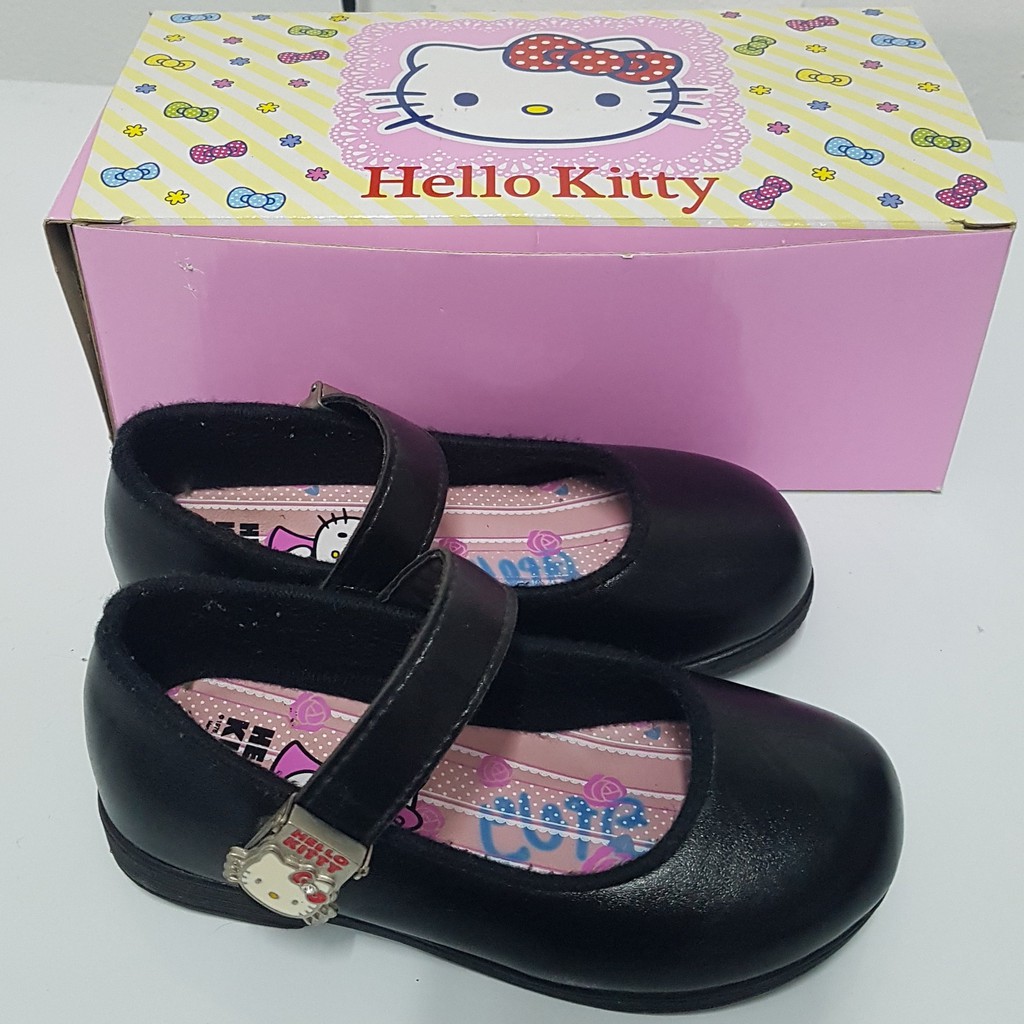 💗 รองเท้านักเรียน เด็กผู้หญิง Hello Kitty มือสอง 💗