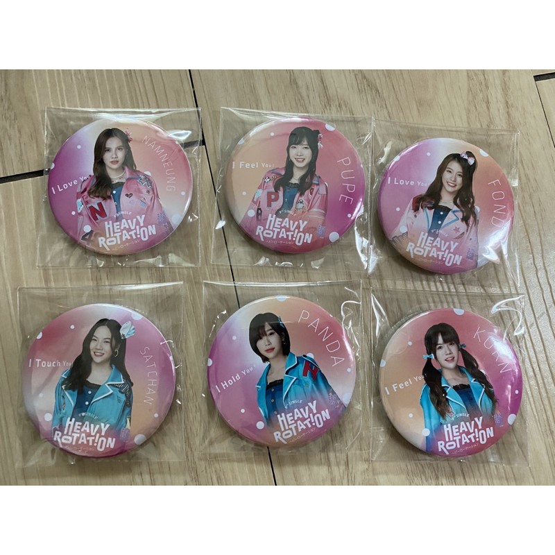 เข็มกลัด Heavy Rotation