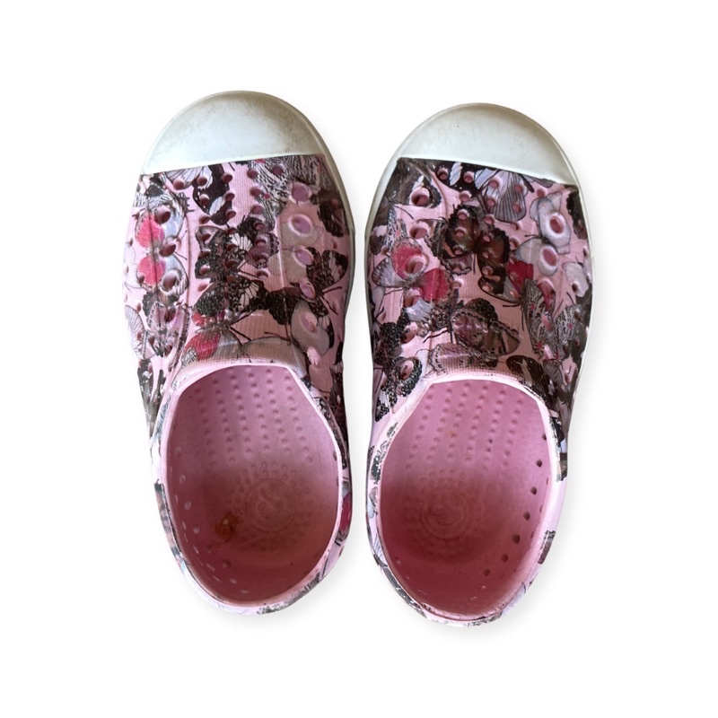 รองเท้าเด็กยี่ห้อnative