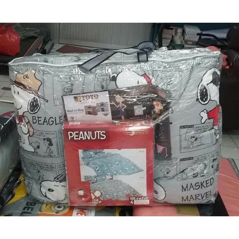 TOTO ผ้าปูที่นอนลายลิขสิทธิ์ ชุดเครื่องนอน(ชุดผ้าปู+ผ้านวม)