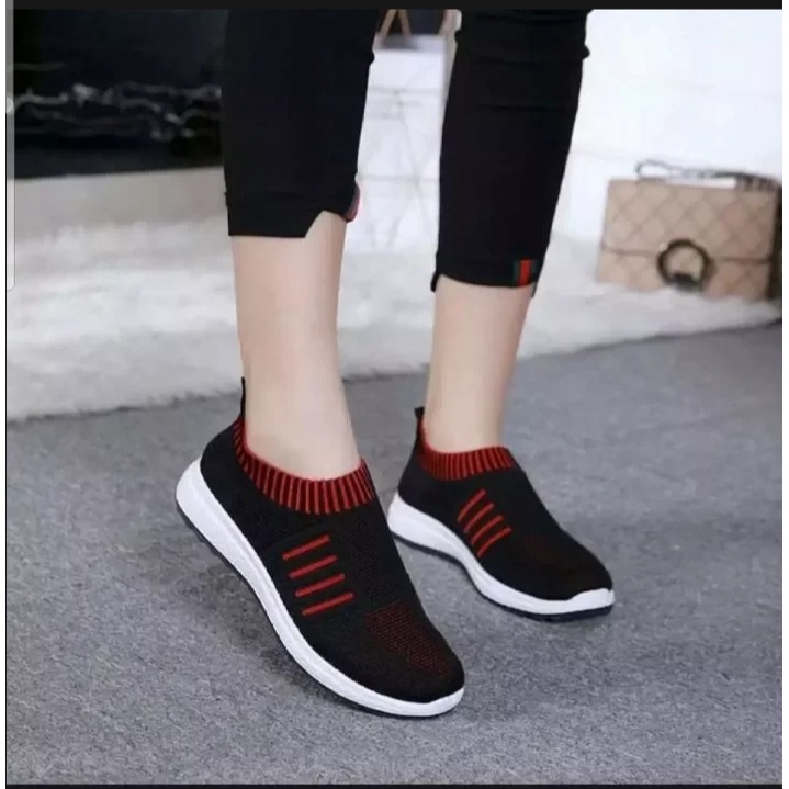 Hitam MERAH รองเท้าสลิปออนเด็กและผู้ใหญ่ Motif List 5 สีดํา แดง 22-40
