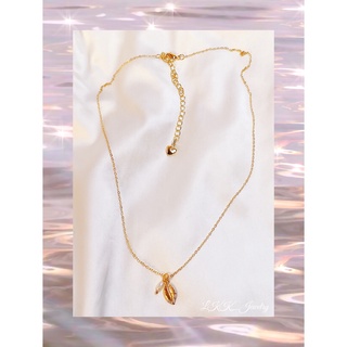 สร้อยคอจี้ลายใบไม้กับมุกน้ำจืดธรรมชาติ โซ่งานชุบ14K ดีไซน์สวย