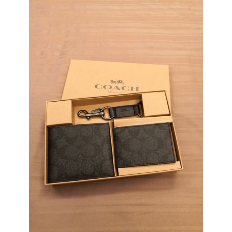 พร้อมส่ง COACH แท้ 💯% กระเป๋าสตางค์ ผู้ชาย 3in1 Shadow gift box F41346 (ใหม่ในกล่อง)​ Made in Thaila