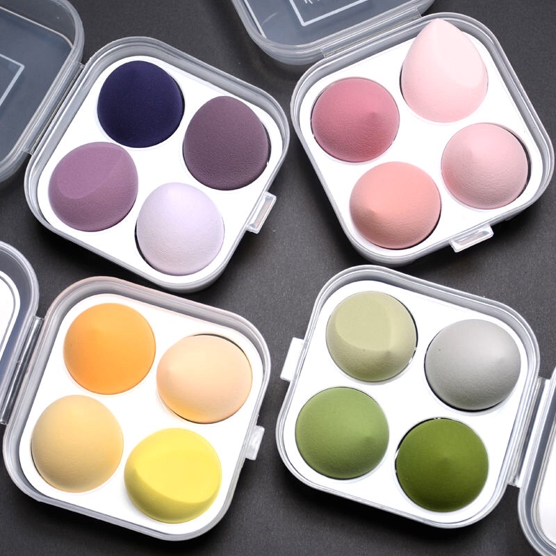 ฟองน้ำแต่งหน้า 4 ชิ้น พร้อมกล่องใส่ฟองน้ำ ไข่/ ฟองน้ำเกลี่ยรองพื้น/ เกลี่ยง่าย/ นิ่มใช้ดี