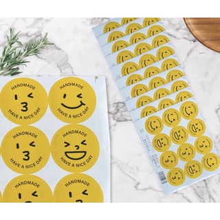 สติ๊กเกอร์ Sticker  Smile แพคละ 89 บาท มี 120 ดวง (บางลาย)