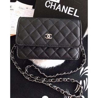 กระเป๋าสะพาย chanel อะไหล่เงิน พร้อมกล่อง ใบเสร็จ ถุงผ้า การ์ด