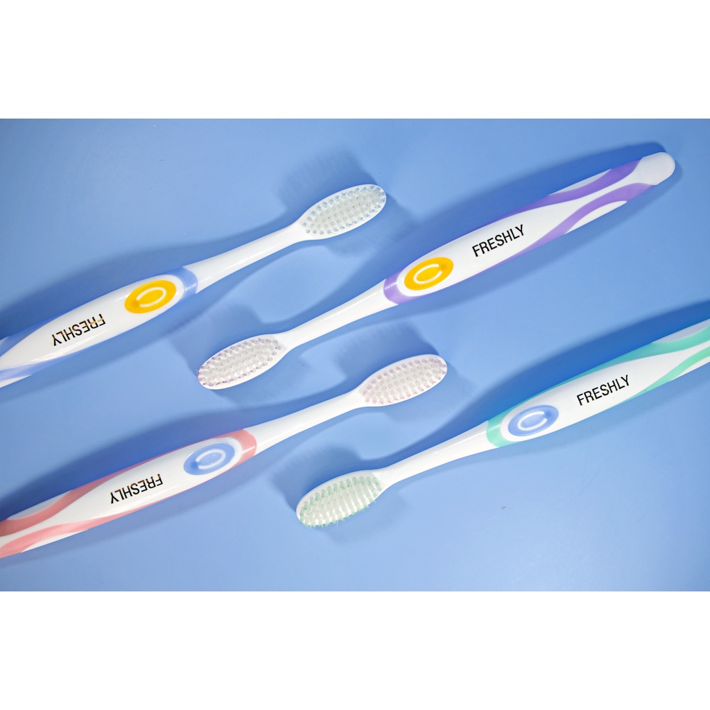 แปรงสีฟัน Freshly 707 ขนแปรงนุ่ม แพ็ค 12 ด้าม | Soft Toothbrush Pack of 12 PCS