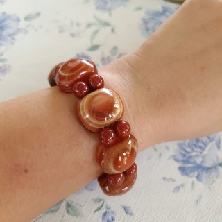 กำไลหินออเรนจ์อาเกต สร้อยข้อมือหินแท้อาเกตสีส้ม คาร์เนเลียนอาเกต Carnelian Agate หินหายาก หินนำโชค หินมงคล หินสีส้ม