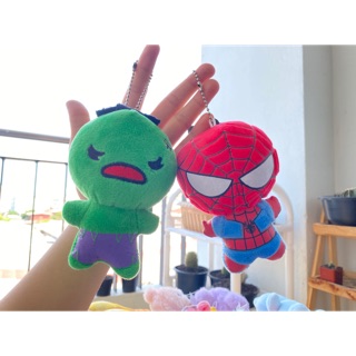 พวงกุญแจ spider man / hug