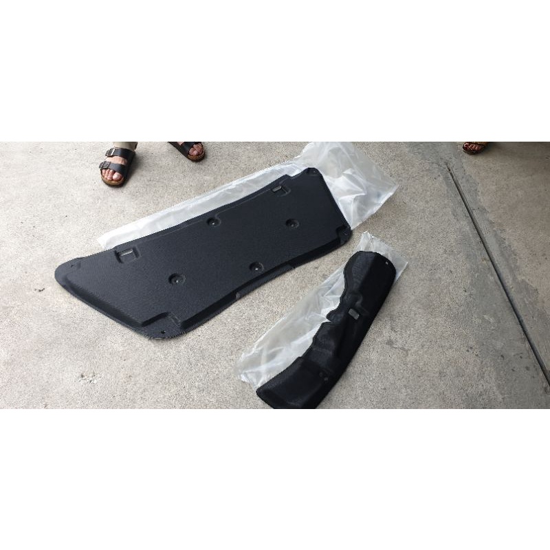 ฉนวนกันความร้อน ของใหม่วัสดุเป็นใย Felt ตรงรุ่น Toyota Wish มีทั้งฝากระโปรงและหลังเครื่อง สำหรับฝากร