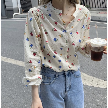 (พร้อมส่งจากไทย) เสื้อเชิ้ตสีครีมลายดอกสไตล์เกาหลี [AA22]