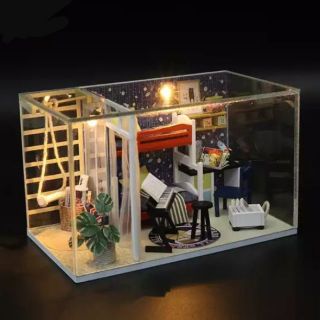 [พร้อมส่ง] บ้านตุ๊กตาdiy Future space