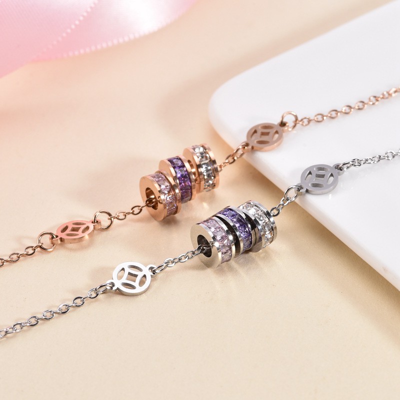 พร้อมส่ง สร้อยข้อมือไทเทเนียม ประดับคริสตัล หินคริสตัล หินนําโชค สามนิ้ว