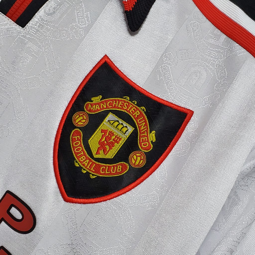 โฟกัสเสื้อฟุตบอลย้อนยุค97-98 M Away