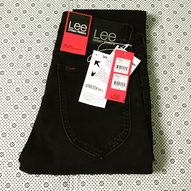 Lee Urban Riders กางเกงยีนส์ ขาเดฟ สีดำ  (ชาย) ของแท้ 100% ไม่แท้ยินดีคืนเงินค่ะ
