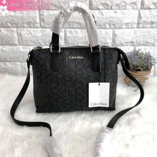 New CALVIN KIEIN MONOGRAM BAG ของแท้ ราคาถูก