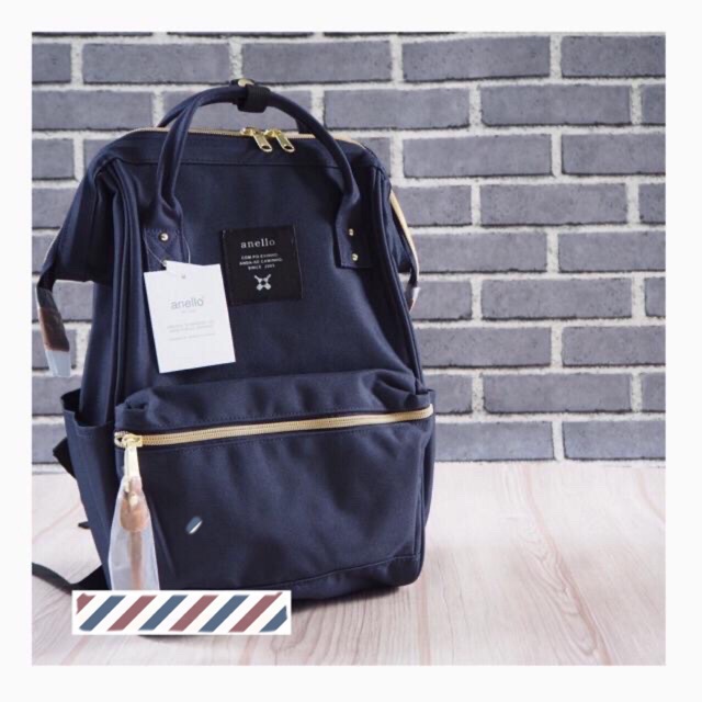 กระเป๋า anello รุ่น regular canvas square backpack สีกรม