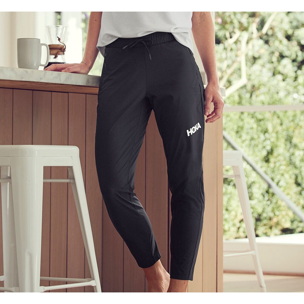 HOKA WOMEN'S  Nylon JOGGER : กางเกงสำหรับออกกำลังกาย และใส่ลำลอง