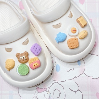 【🌈Ooyoudo】10 ชิ้น การ์ตูน บิสกิต crocs jibz จี้ Charm-crocs /jibz /ปุ่ม crocs /Charm /DIY【แตะผู้หญิง jibbitz อุปกรณ์เสริม】