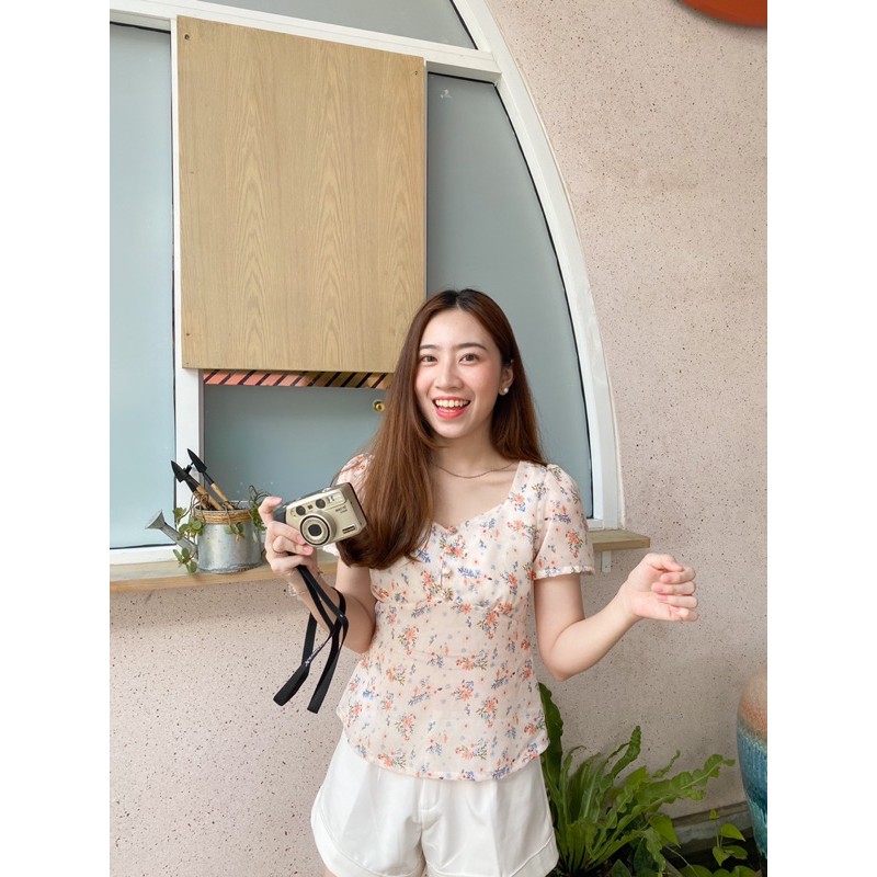 Pukpik top (พร้อมส่ง)