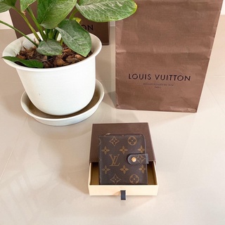 Lv Zippy compact มือสองของแท้💯ค่ะ (รบกวนทั่กแชทก่อนสั่งค่ะ)