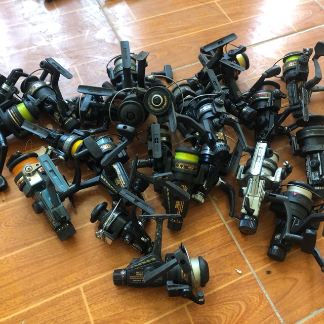รอกตกปลาหางหนูญี่ปุ่น 1000-3000