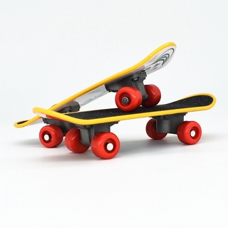 E-3 Skateboard สเก็ตบอร์ด ของเล่นนก 13.8*4.3ซม