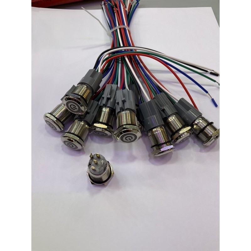 สวิตซ์ไฟ LED ใช้ได้ 12-24v พร้อมซ็อคเก็ตสวิทกดติดกดดับ - รูปที่ 2