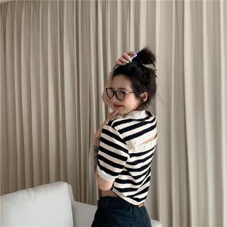 [จัดส่งฟรี] เสื้อยืดแขนครึ่ง 171234เสื้อโปโล คอปก แต่งรูกลวง เข้ารูป ลายทาง เข้ากับทุกชุด