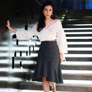 กระโปรงฟรีไซส์ ทรงหางปลา ผ้าลินิน (ANNIE SKIRT black)