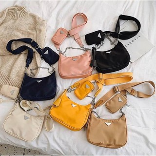 กระเป๋าทรง Multi Pochette