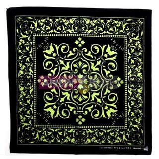 ผ้าลายวินเทจเขียวดำ ใช้พันคอหรือโพกหัว (Bandana Vintage Green Black)