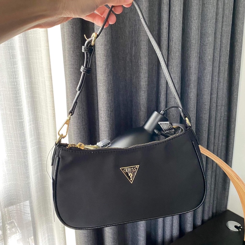 กระเป๋าสะพาย GUESS PARIS SHOULDER BAG ของแท้ Shopee Thailand