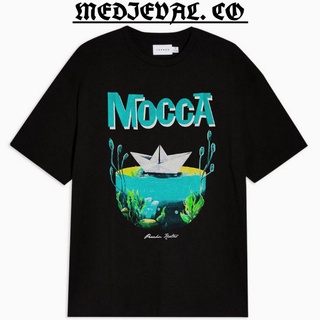 [S-5XL]Mocca BAND เสื้อยืดลําลอง สําหรับผู้ชาย ผู้หญิง แขนสั้น คอกลม พิมพ์ลาย ROCK TEE BOOTLEG Oversize สีดํา 24s