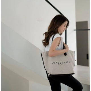 (พร้อมส่ง)*New*Longchamp essential toile shoulder bag l ecru ของแท้💯%