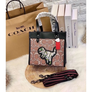 กระเป๋าถือ มีสายสะพายข้าง สินค้า coach outlet ราคาจับต้องได้