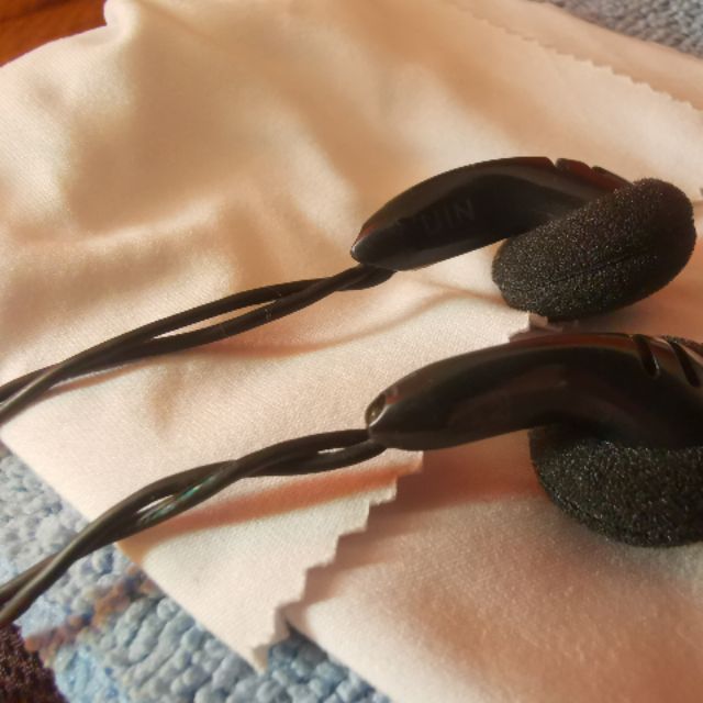 ขายYuin.PK2โมสายถัก4เส้นพร้อมหัวเเจ๊คเเข็งเเรงเเถมฟองน้ำใหม่เอี่ยม1เเพค