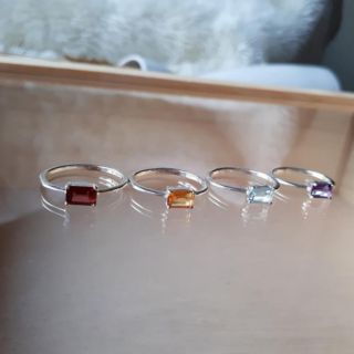 แหวนพลอยเหลี่ยม​ Cara Ring​ เงินแท้ 925 น่ารัก แบบเล็กๆ มินิมอล