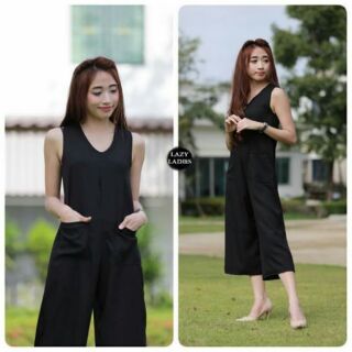จั้มสูทยาว
ราคา 300 ฿
นางแบบใส่งานจริง
