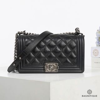 CHANEL BOY 10 BIG QUILT BLACK CALF RGW