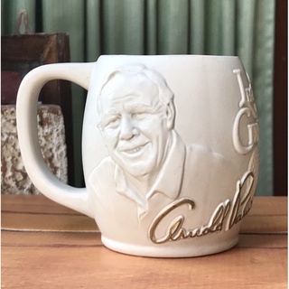 ของสะสมเก็บเก่าแก้วมัคลายนูน Vintage Arnold Palmer Legend of the Century Commemorative Mug Golf Collectibles