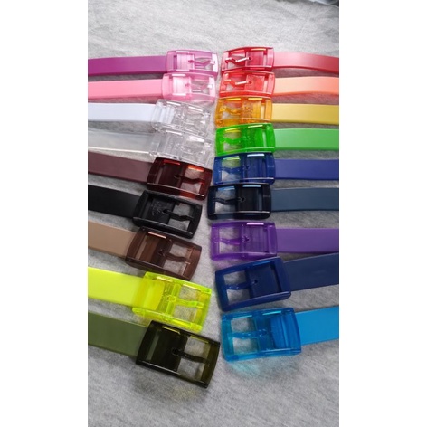 เข็มขัดยางซิลิโคน หัวพลาสติก หลายสี ขนาดกว้าง 1.3 นิ้ว